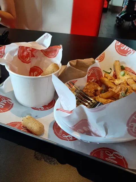 Sue's Burgers and Shakes