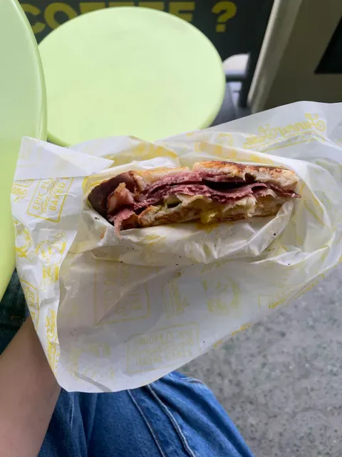 Sunny Side Sandwiches - Windsor