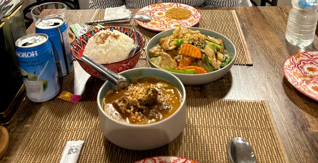 Thai on Earth