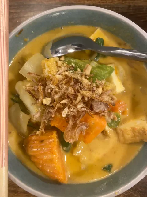 Thai on Earth