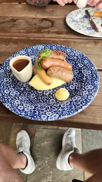The Bavarian Chermside