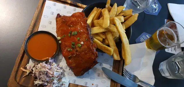 The Sporting Globe Bar & Grill Chermside