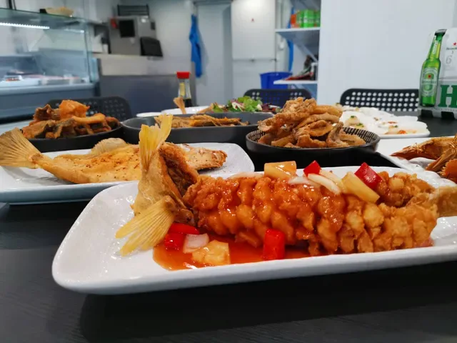 Toowong Fish Market