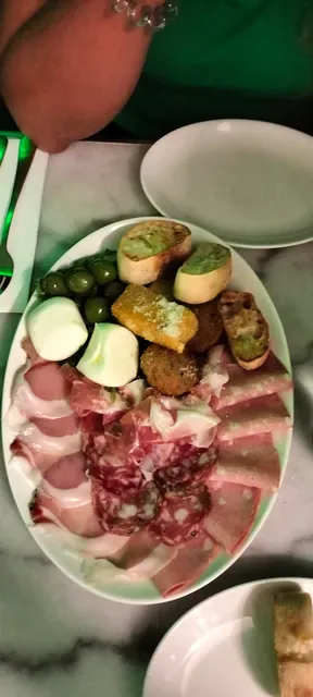 Toscano Bar & Kitchen