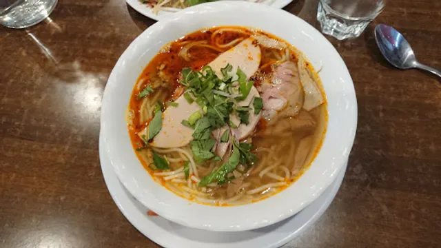 Trang Restaurant West End