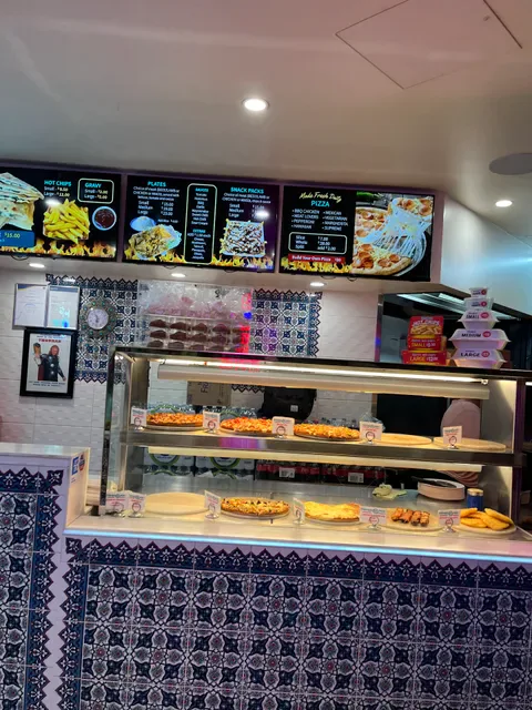 Turquoise Kebab Pizza