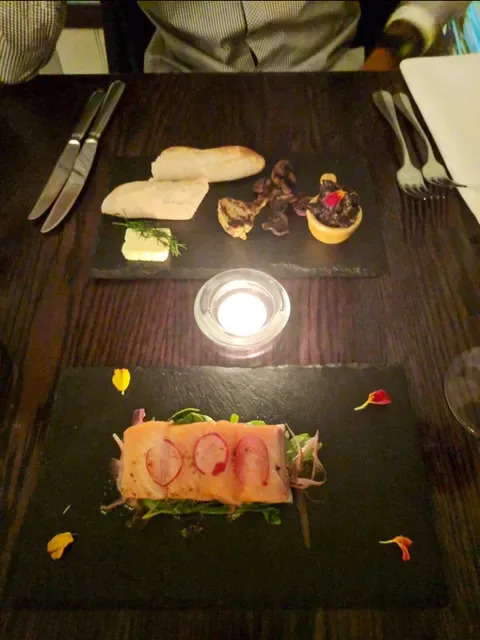 Two Small Rooms Restaurant