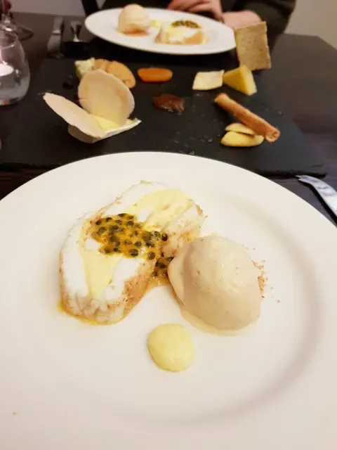 Two Small Rooms Restaurant