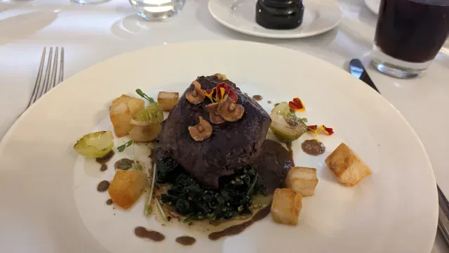 Two Small Rooms Restaurant