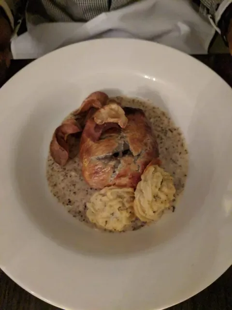 Two Small Rooms Restaurant