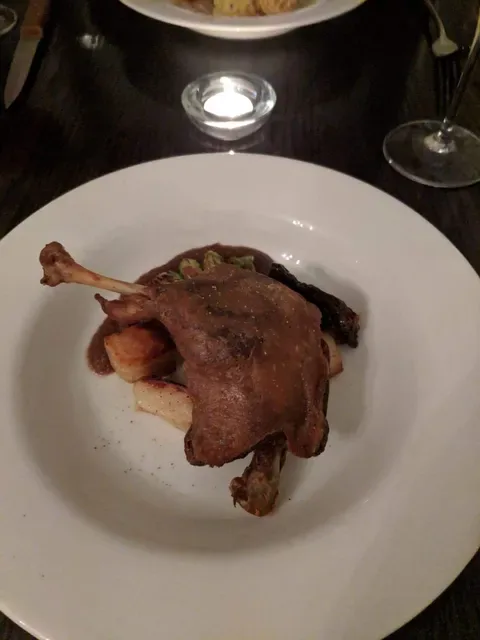 Two Small Rooms Restaurant