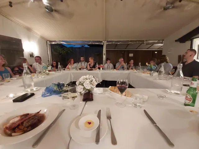 Two Small Rooms Restaurant