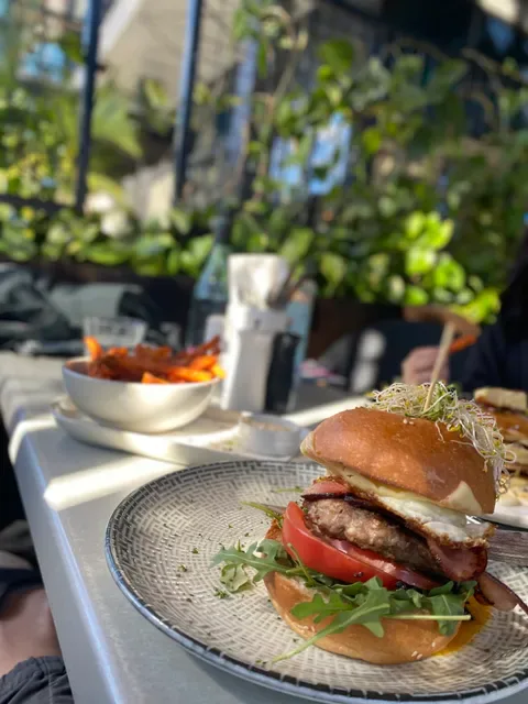 Vito’s Cucina & Bar Ascot