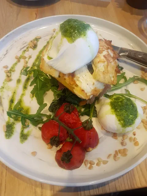 Vito’s Cucina & Bar Ascot