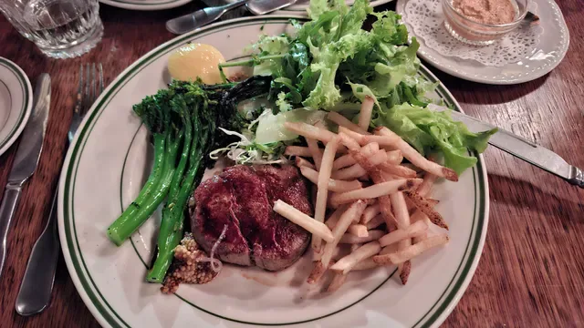 Walter's Steakhouse and Wine Bar