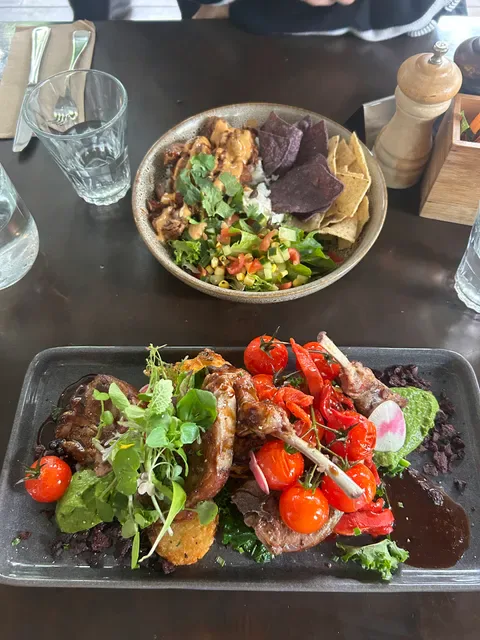 Wild Canary Bistro