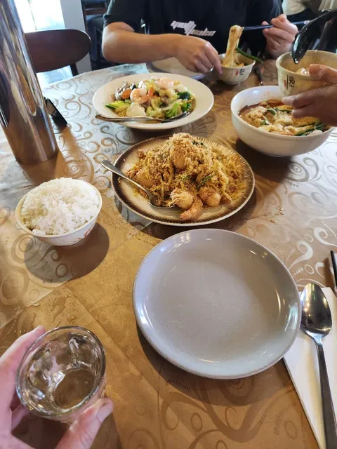 Ya Hoo Dining
