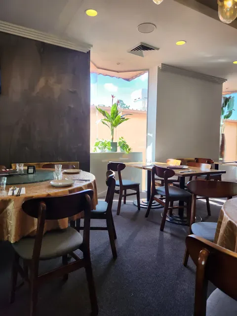 Ya Hoo Dining