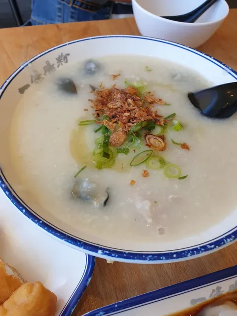 Yat Tiu Rice Noodle Rolls