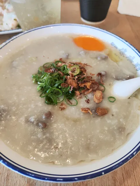 Yat Tiu Rice Noodle Rolls