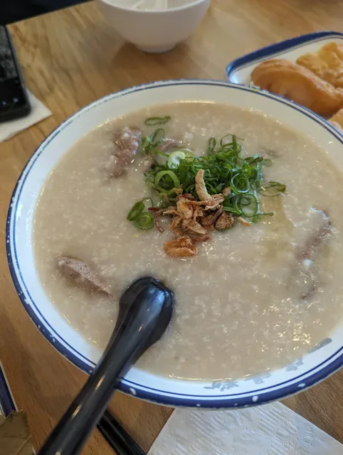 Yat Tiu Rice Noodle Rolls