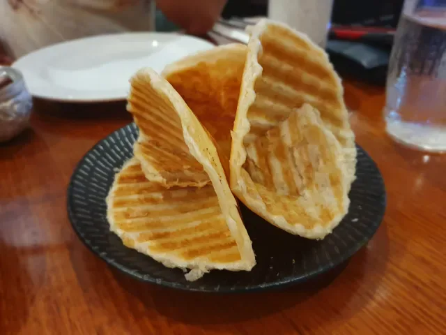 Yim Thai Yeronga
