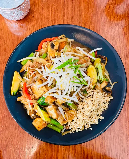 Yim Thai Yeronga