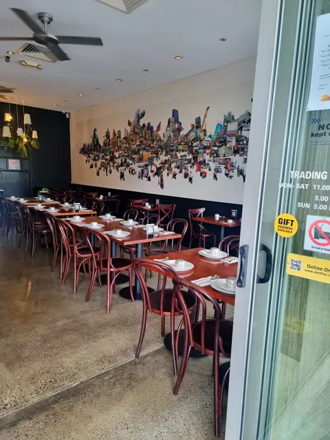Yim Thai Yeronga