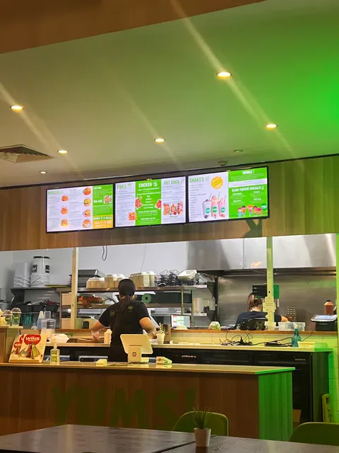 YUMS! CHICKEN - Woolloongabba