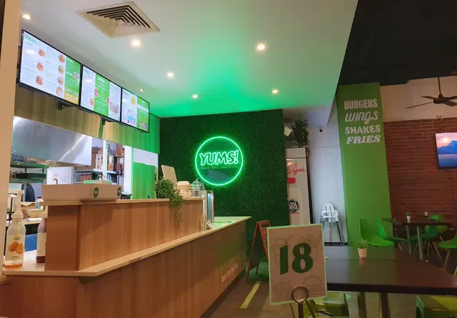YUMS! CHICKEN - Woolloongabba