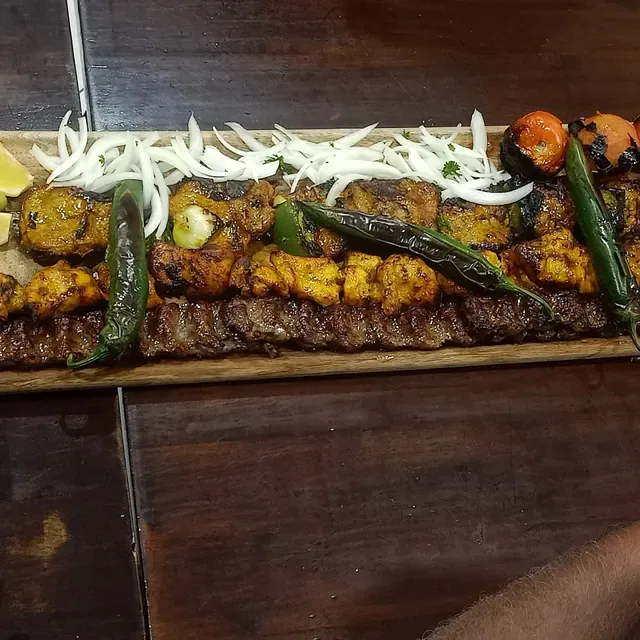 Zeitoon Restaurant