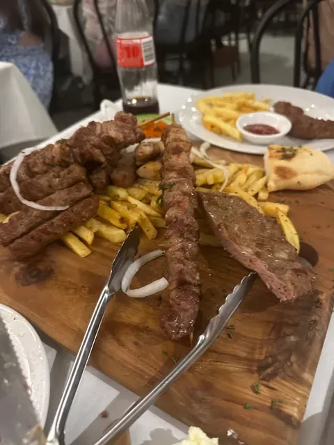 Antika Bar & Grill