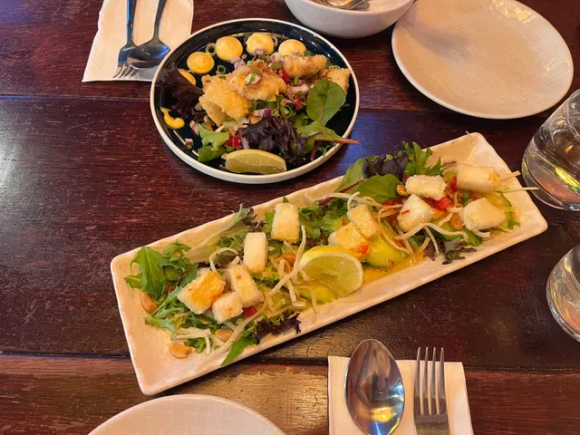 Ari Thai Kitchen & Bar