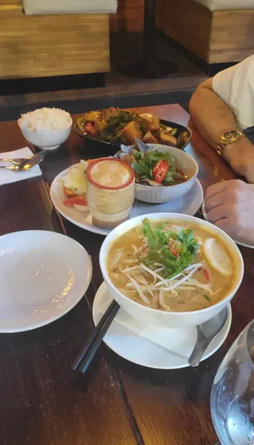 Ari Thai Kitchen & Bar
