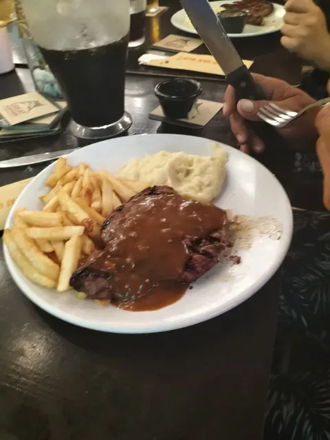Benowa Tavern