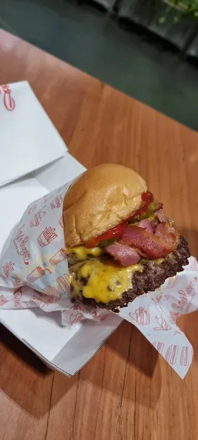 Betty's Burgers