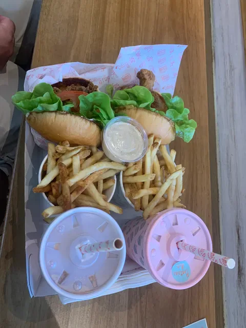 Betty's Burgers