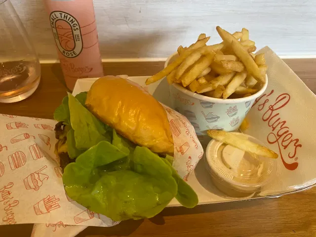 Betty's Burgers