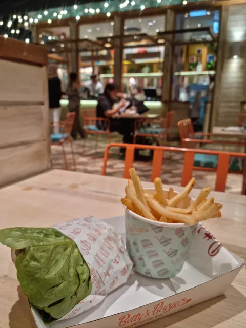 Betty's Burgers