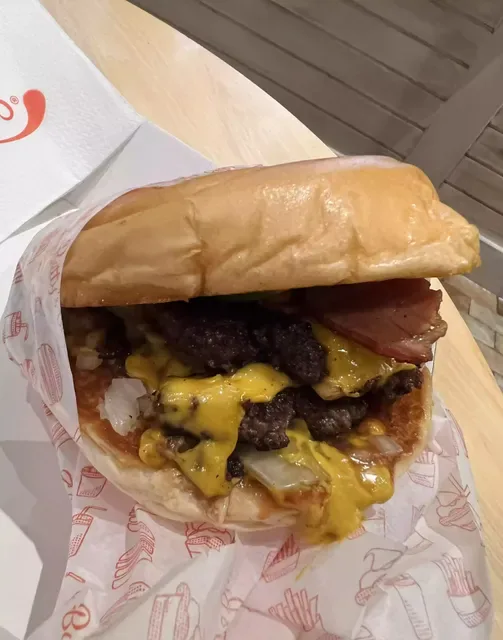 Betty's Burgers