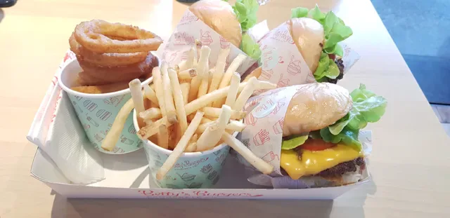 Betty's Burgers
