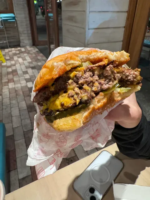 Betty's Burgers
