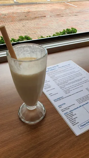 Bistro 19
