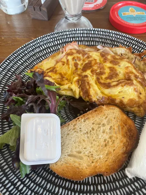 Bistro 19