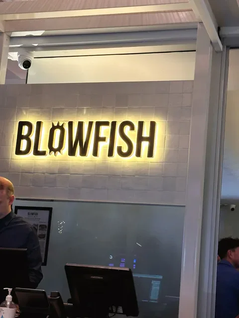 Blowfish Seafood ★ Steak ★ Bar
