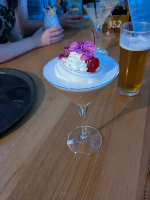 Broadbeach Tavern