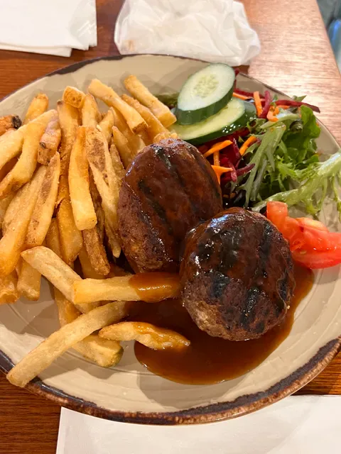 Broadbeach Tavern
