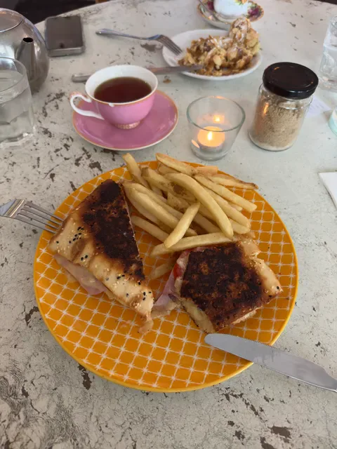 Bumbles Café