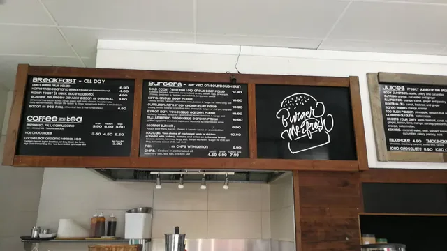 Burger Me Fresh Cafe