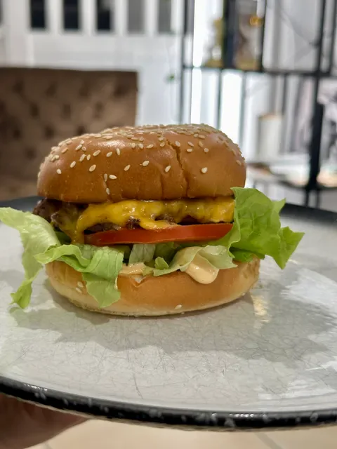 Burger Urge Crestwood